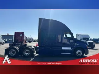 2022 FREIGHTLINER CA126