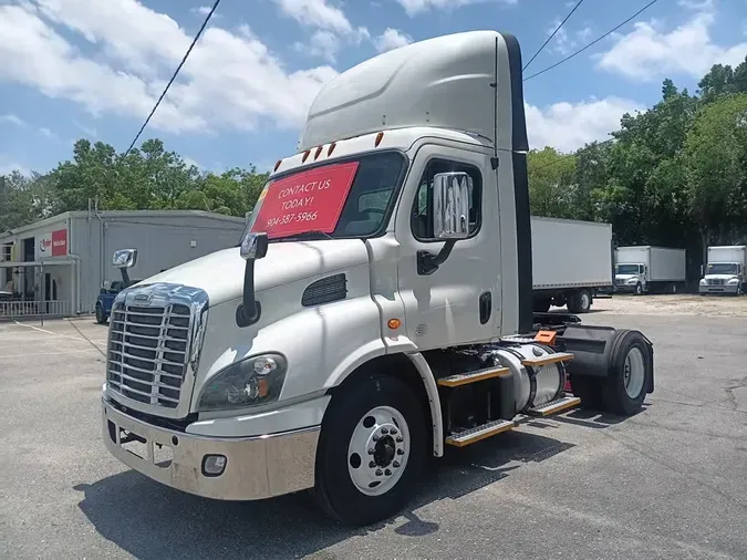 2018 FREIGHTLINER CASCADIA 113