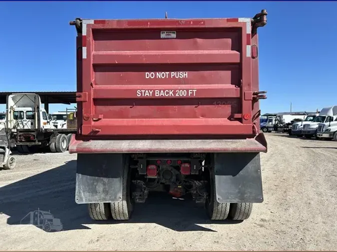 2015 MACK GRANITE GU813