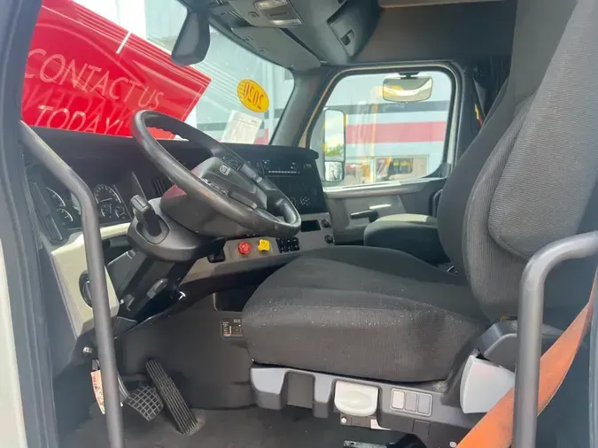 2020 FREIGHTLINER/MERCEDES NEW CASCADIA PX12664
