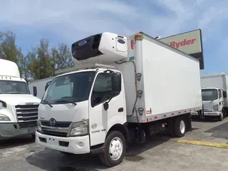 2019 HINO HINO 195