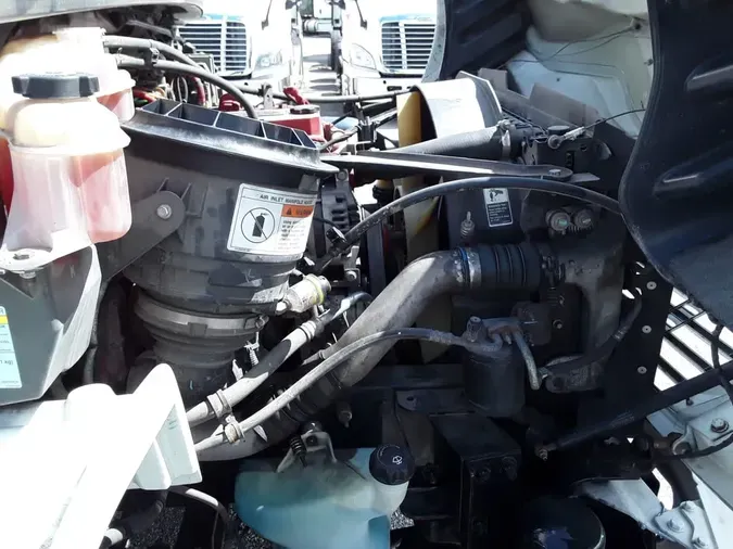 2019 FREIGHTLINER/MERCEDES M2 106