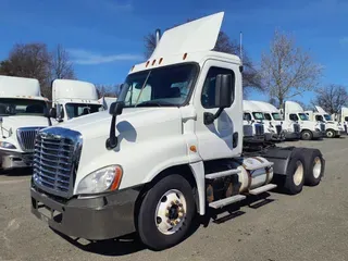 2018 FREIGHTLINER/MERCEDES CASCADIA 125