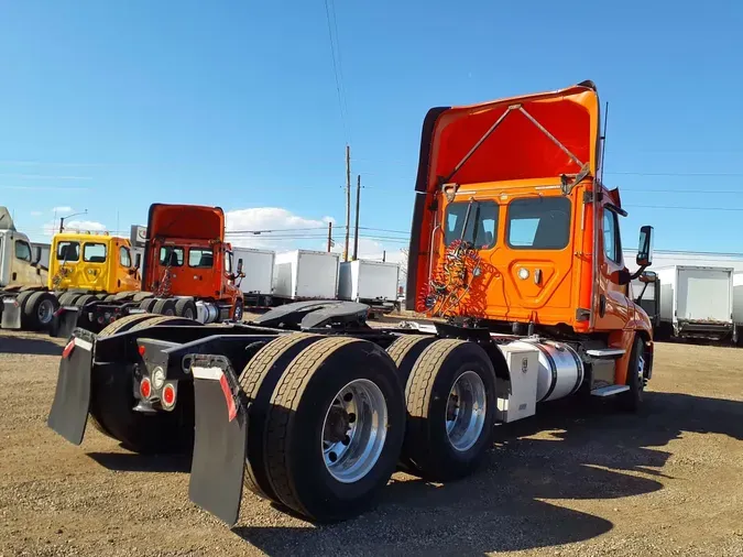 2018 FREIGHTLINER/MERCEDES CASCADIA 125ab54adb5bff25006a048dffa87b370d9