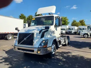 2018 VOLVO VNL64TRACTOR