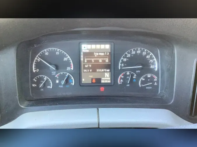 2021 Freightliner Cascadia 126