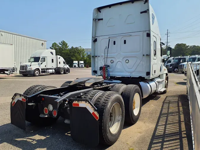 2019 FREIGHTLINER/MERCEDES CASCADIA 125