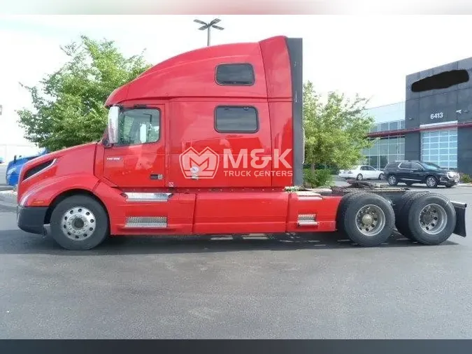 2021 VOLVO VNL64T860