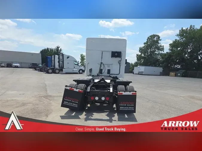 2022 KENWORTH T880