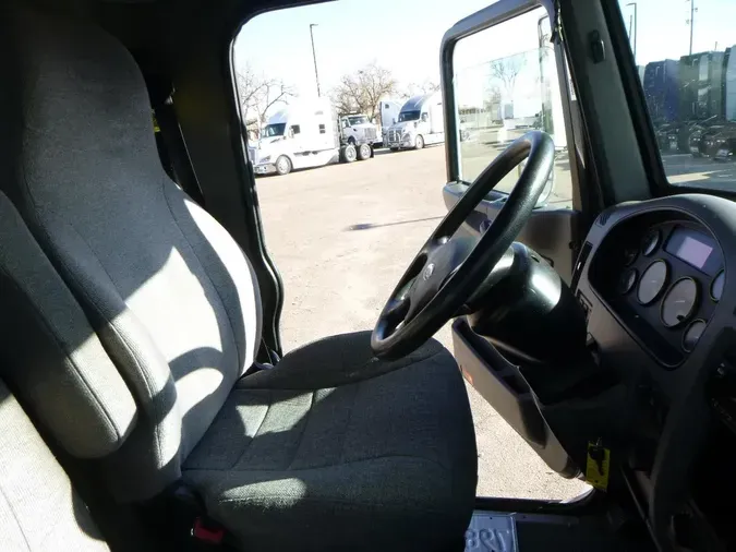 2020 Peterbilt 330ab6c44cf967587dd9210e5ce2db16f34