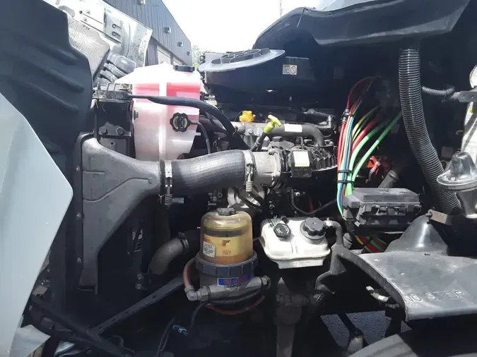 2017 FREIGHTLINER CASCADIA 113