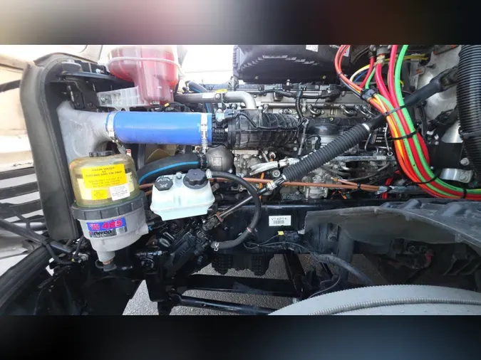2025 Freightliner Cascadia 126ab76e302d2d262ba0a302e0c44676274