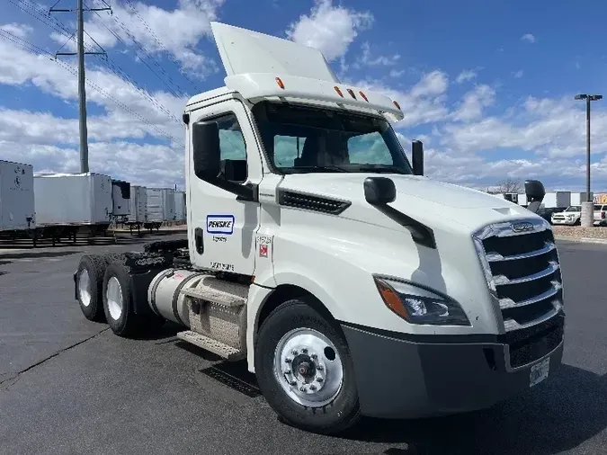 2018 Freightliner T12664STab7c970f5eee1c66d91a24896999e670