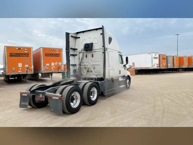 2023 Freightliner Cascadia 126ab823da9c0304bca1f5021130b79032b