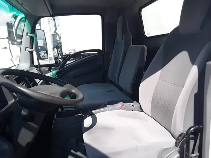 2018 ISUZU NPR HD