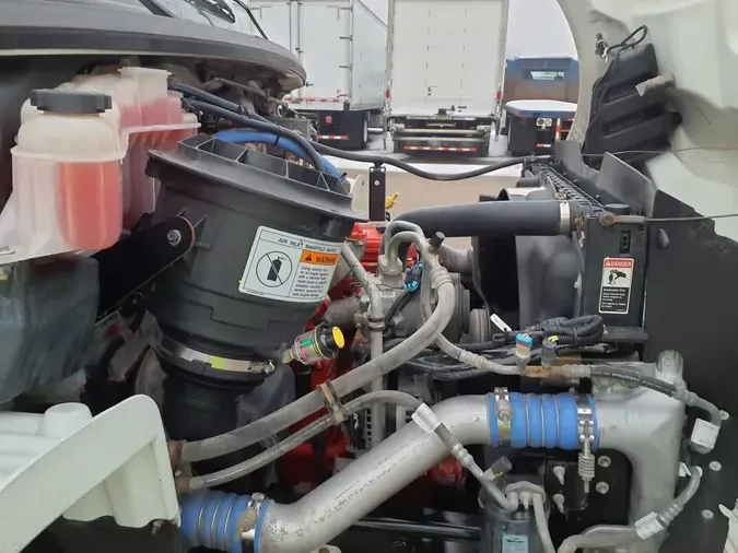 2015 FREIGHTLINER/MERCEDES M2 106