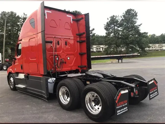 2021 FREIGHTLINER CA126