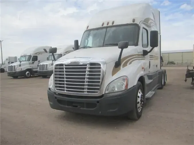 2018 FREIGHTLINER CASCADIA 125ab8d53e8cec1187a9607d8234b078933