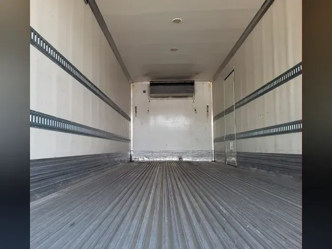 2020 FREIGHTLINER/MERCEDES M2 106