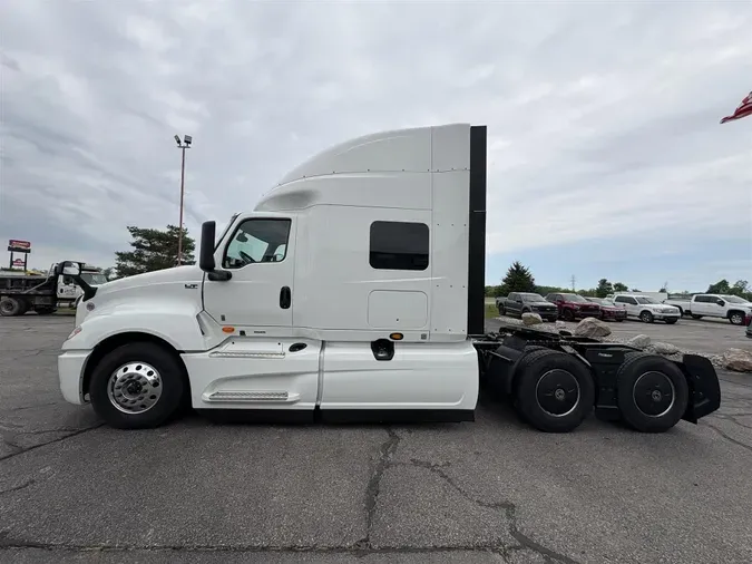 2027 International LT625ab90f22958c930b0419c6a75b64fe65e