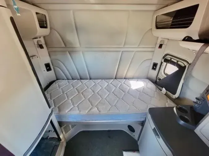 2019 Peterbilt 567