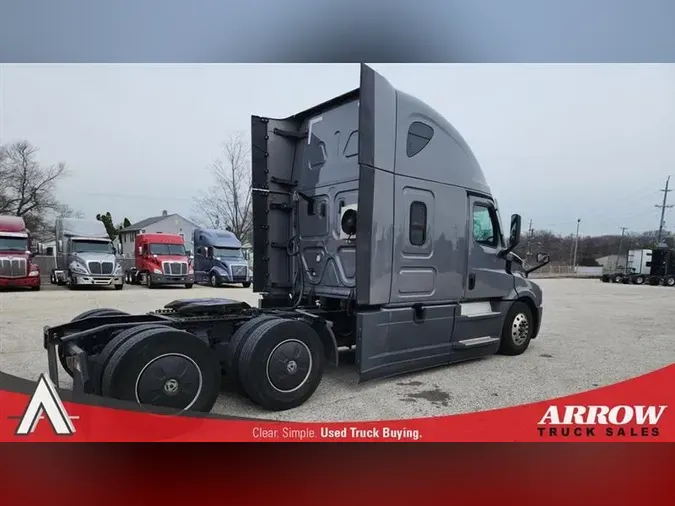 2021 FREIGHTLINER CA126