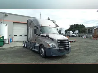2023 Freightliner Cascadia 126