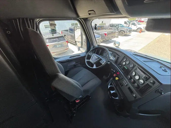 2024 Freightliner Cascadia 126