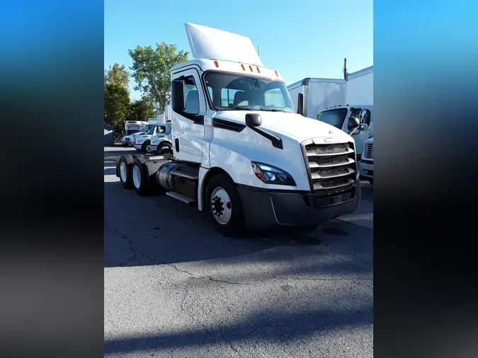 2019 FREIGHTLINER/MERCEDES PT126064ST