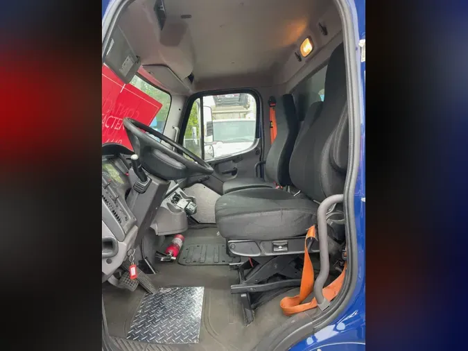 2019 FREIGHTLINER M2 106