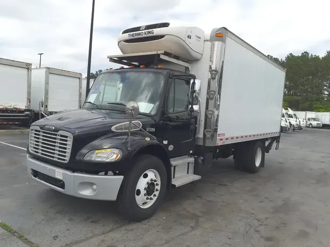 2017 FREIGHTLINER/MERCEDES M2 106