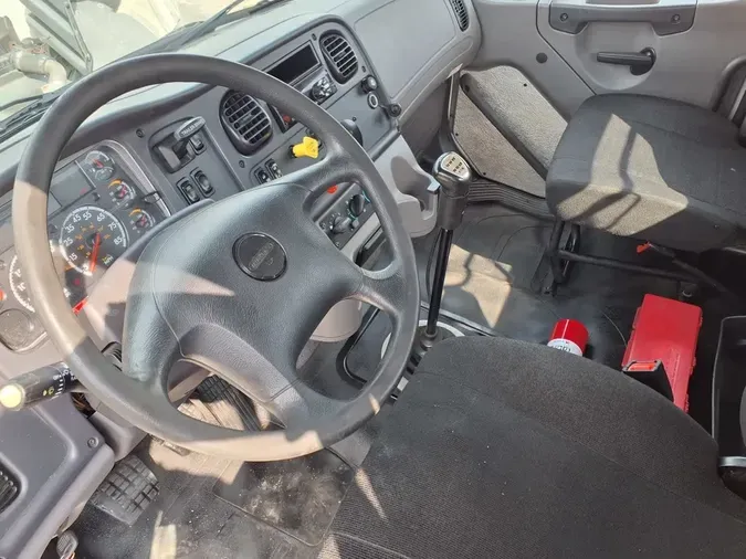 2019 FREIGHTLINER M2-112