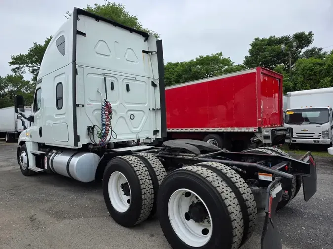 2020 FREIGHTLINER CASCADIA 125