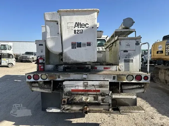 2005 ALTEC AT37G