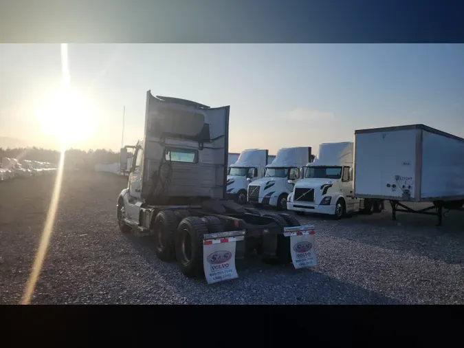 2019 Volvo VNL300ab9a9fb348125f1830c8cf16ada96837