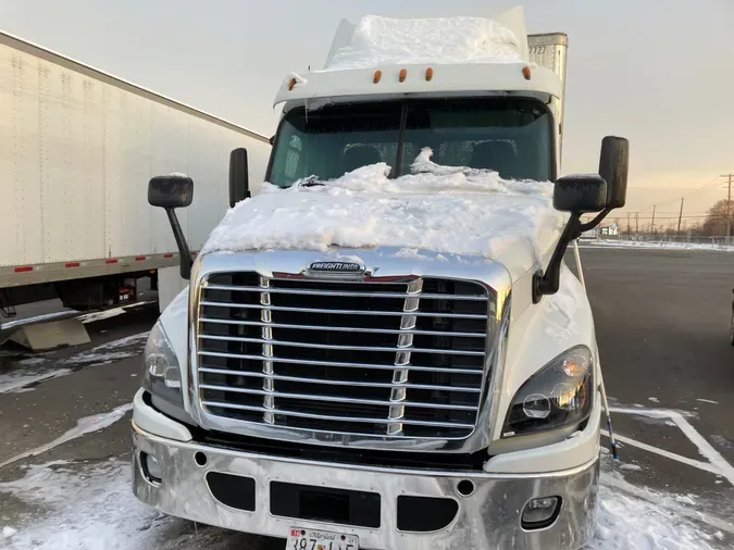 2015 FREIGHTLINER/MERCEDES CASCADIA 125