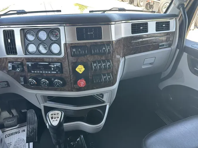 2025 Peterbilt 589ab9cc23859dc65d5cdcfdacd6236c3eb