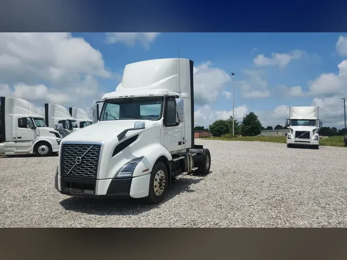 2019 Volvo VNL300