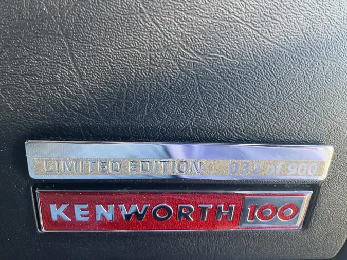 2024 Kenworth W900L