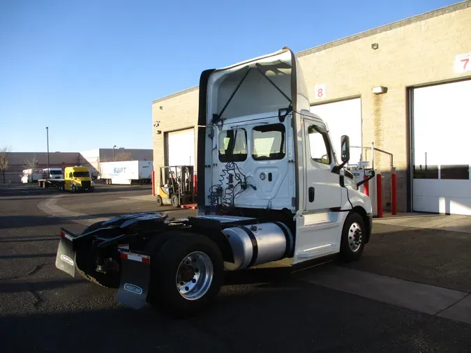 2021 FREIGHTLINER/MERCEDES CASCADIA PX12642ST