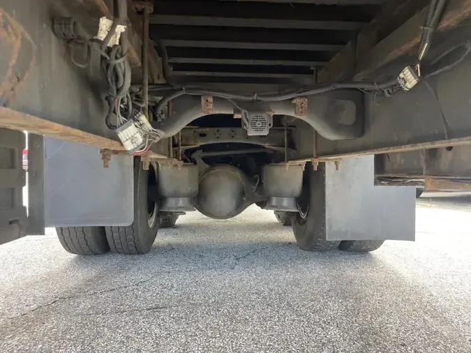 2019 FREIGHTLINER M2 106