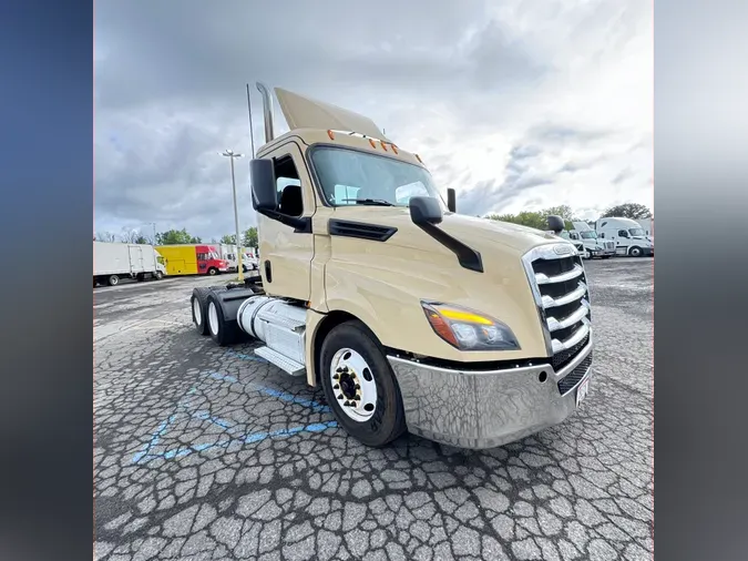 2020 FREIGHTLINER/MERCEDES NEW CASCADIA PX12664