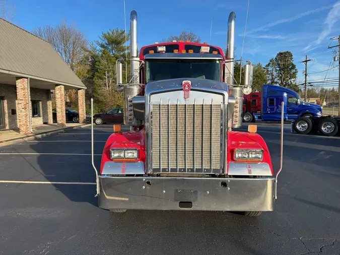 2018 Kenworth W900