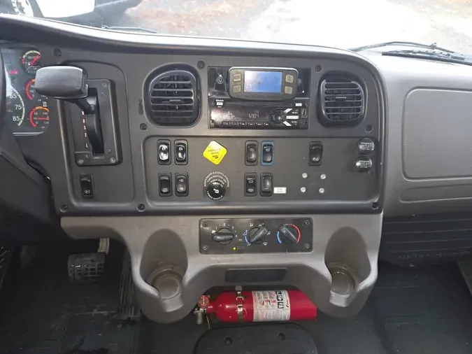 2019 FREIGHTLINER/MERCEDES M2 106