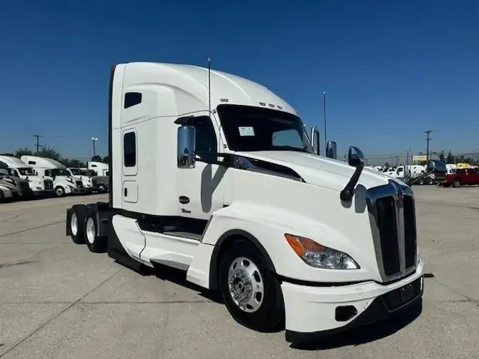 2023 Kenworth T680