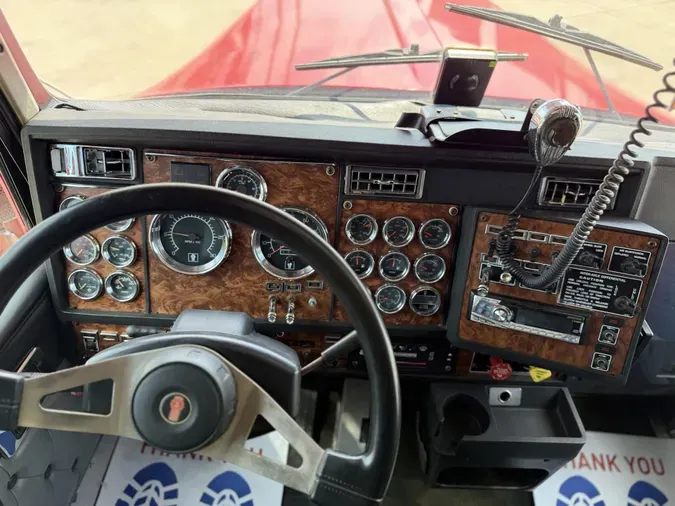 2001 Kenworth W900L