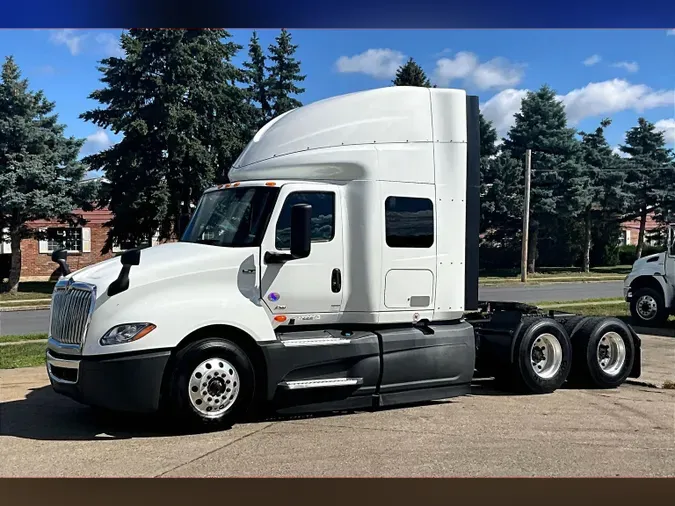 2022 INT LT625 6x4