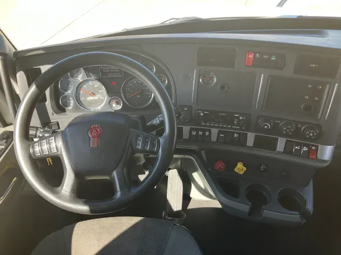 2022 Kenworth T680