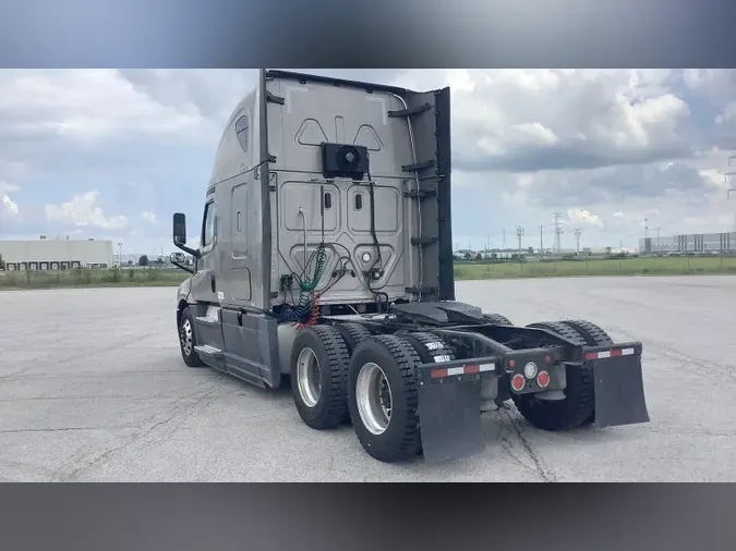 2020 Freightliner Cascadia
