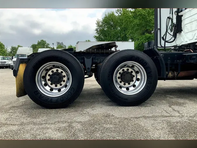 2019 INT LT625 6x4